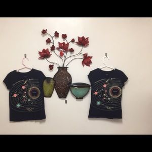 SOLD Girls navy top size (S) 6/7